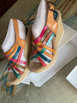 Sandalias Porronet multicolor cuña