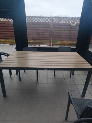 Mesa y 6 Sillas Exterior. 180x100cm