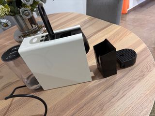 Cafetera Eléctrica Blanca