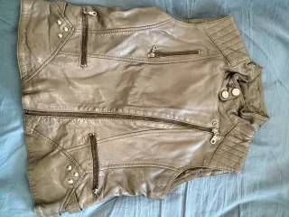 Chaleco verde militar