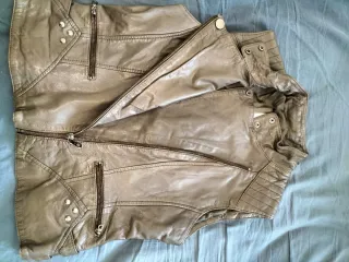 Chaleco verde militar