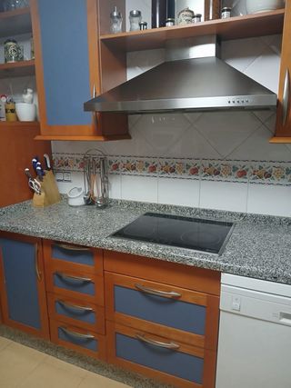 Muebles de cocina madera y cristal