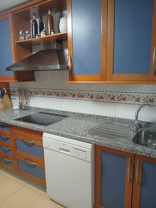 Muebles de cocina madera y cristal