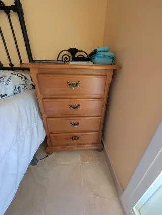 Cabezal de forja negro y dorado