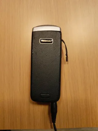 Móvil Nokia 6021 Plata