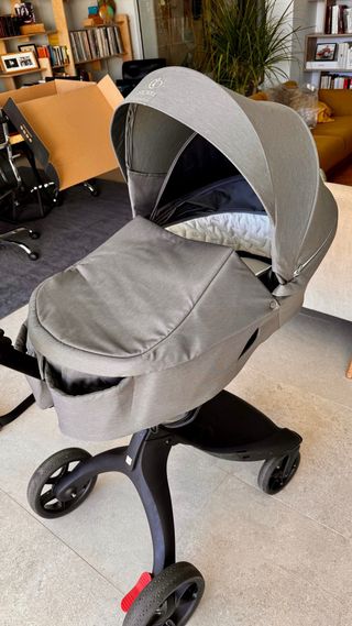 Cochecito Stokke Xplory X gris — silla + capazo +