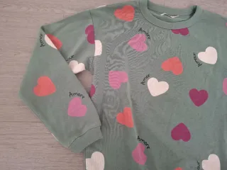 Sudadera verde con corazones, Sfera, t. 11-12 años