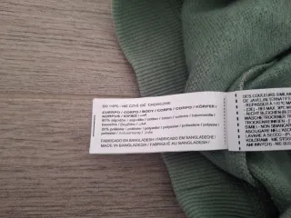 Sudadera verde con corazones, Sfera, t. 11-12 años