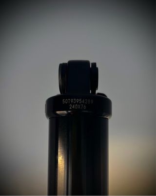 RockShox Vivid Air R2C 240x76