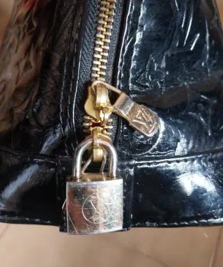 Borsa Louis Vuitton Caban Nera Vernice