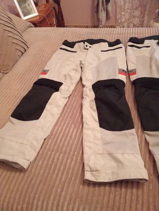 2 Pantalones Moto Verano Talla 46-48 a 40 € unidad