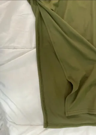 Falda Shein verde con fruncido