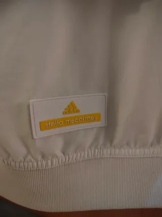 Chaqueta Adidas Beige con Cremallera