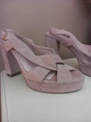 Sandalias Beige Tacon Plataforma Talla 38