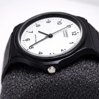 Reloj Casio MQ24 Retro Minimalista | Sin estrenar