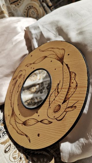 Specchio rotondo in legno