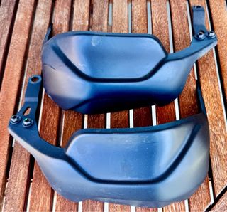 Cubrecarter y puños/retrovisores moto