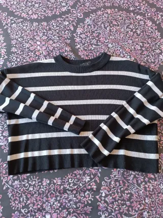 Jersey cropped rayas blanco y negro