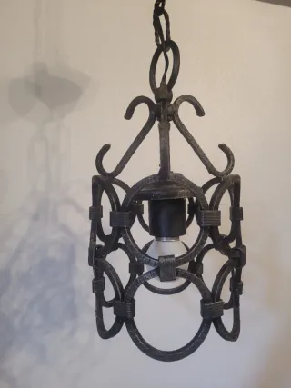Lampada a sospensione in ferro battuto ad Anelli
