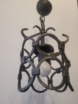 Lampada a sospensione in ferro battuto ad Anelli