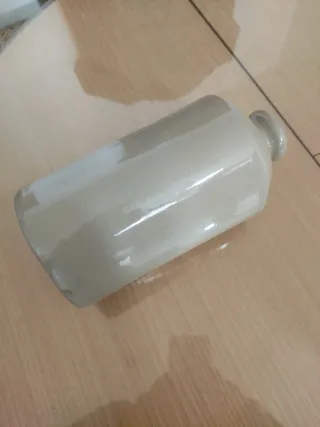 Antiguo calentador de pies de cerámica