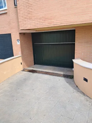 Alquiler Plaza de Garaje Coche y Moto