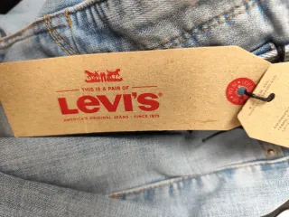 Pantalón vaquero Levi's 314 Shaping Straight