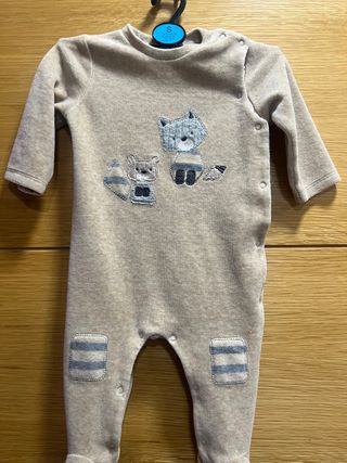 Pijama bebé con dibujo de zorros