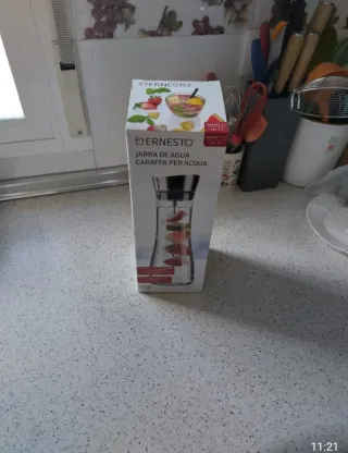 Jarra de agua ERNESTO 1.1L