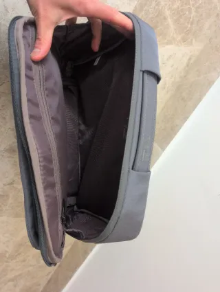 Maletín para portátil gris