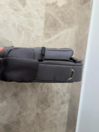 Maletín para portátil gris