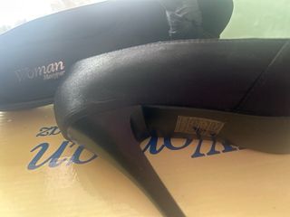 Zapatos de tacón Mary Paz negros talla 37