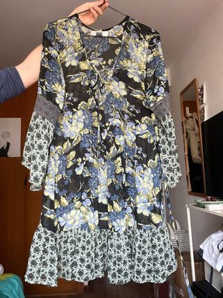 Vestido floral azul y verde