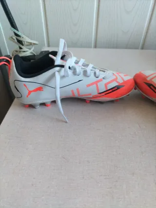 Botas de fútbol Puma niño 31