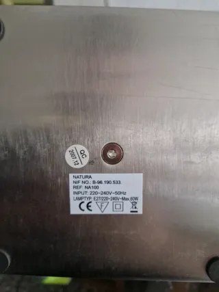 Lámpara de mesa tela y metal