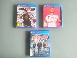PS4 (PlayStation 4) Negra + 3 Juegos + Mandos