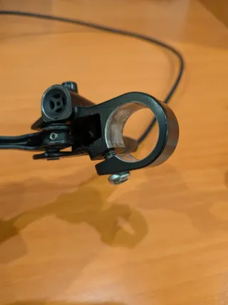 Freno Shimano MT200 Delantero + pinza trasera