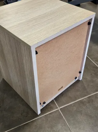 Mesita de noche Ikea madera clara 2 cajones