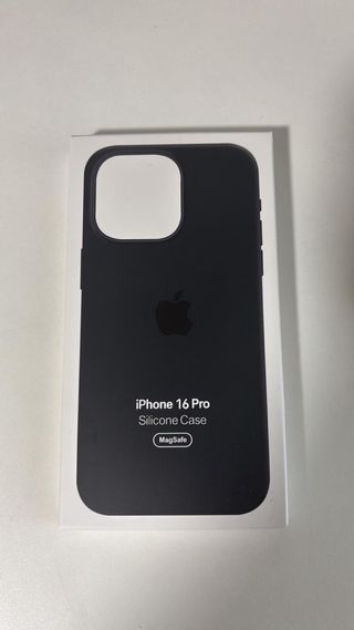 Funda iPhone 16 Pro Negra