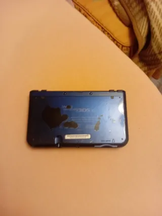 Nintendo 3DS XL Azul + Cargador