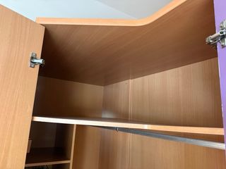 Armario esquinero madera