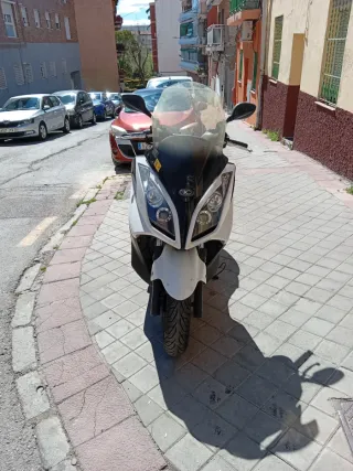 Kymco Super Dink 300i buen estádo 60 mil km
