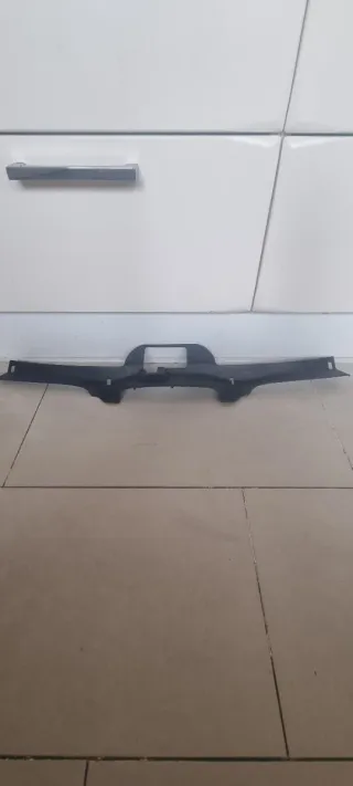 Protección Cerradura Capó Seat León TDI