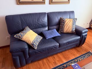 Sofá polipiel azul