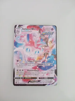 Carta Pokémon Sylveon VMAX TG15/TG30