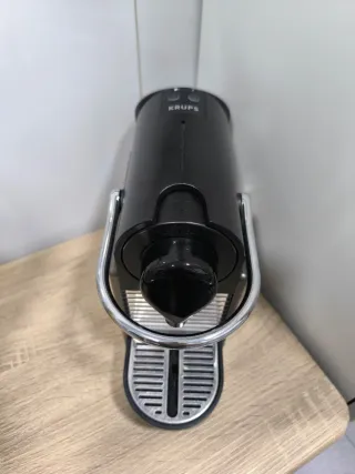 Cafetera Nespresso Krups y Accesorios