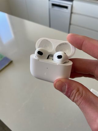 Apple Airpods 3ª Gen.