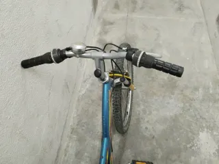 Bicicleta Montaña Ruedas 24" 21 velocidades