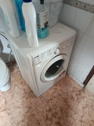 Lavadora Indesit en buen estado