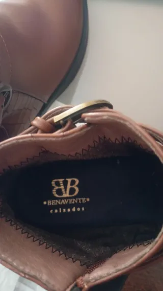 Botines de estilo cuero marrones